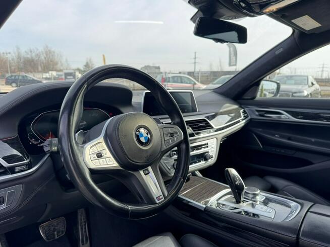 BMW 740 Harman/Kardon / Head Up / Pneumatyka / Kamery 360 / Dociągi /VAT Marża