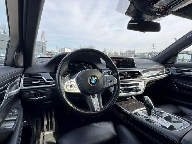 BMW 740 Harman/Kardon / Head Up / Pneumatyka / Kamery 360 / Dociągi /VAT Marża