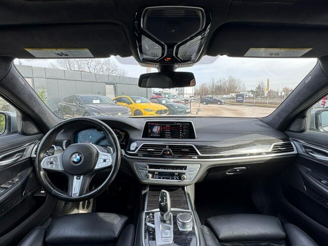 BMW 740 Harman/Kardon / Head Up / Pneumatyka / Kamery 360 / Dociągi /VAT Marża
