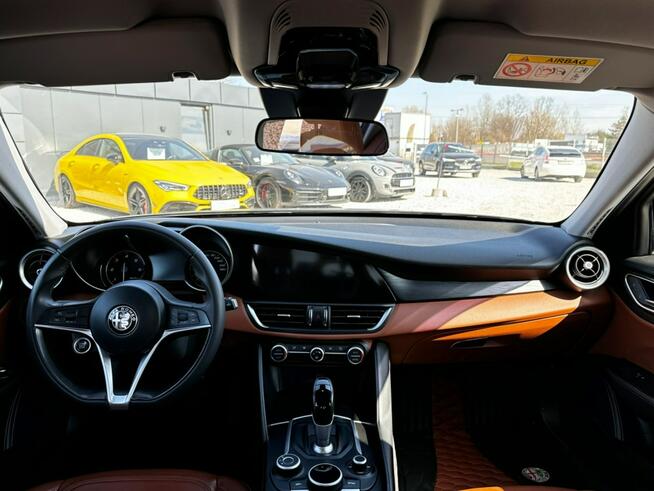 Alfa Romeo Giulia Bezwypadkowy / Asystent pasa / Skórzana tapicerka / Tempomat/ FV marża