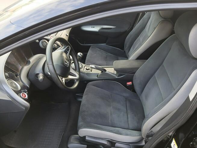 Honda Civic 1.8i alufelgi klimatronik czujniki alkantara 6 biegów stanBDB