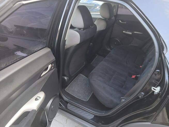 Honda Civic 1.8i alufelgi klimatronik czujniki alkantara 6 biegów stanBDB