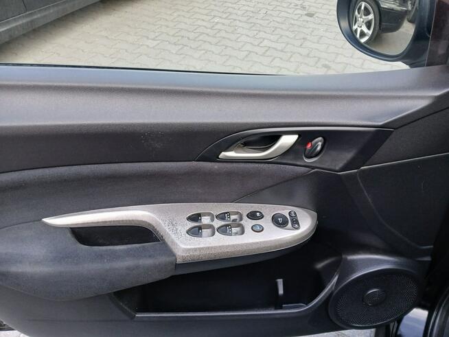 Honda Civic 1.8i alufelgi klimatronik czujniki alkantara 6 biegów stanBDB