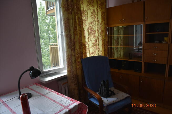 duży pokój dla kobiety; szybki dojazd do dworca i Rynku