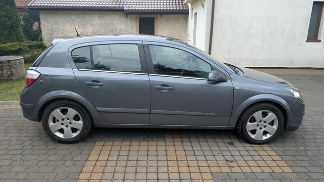 Opel Astra H 2004