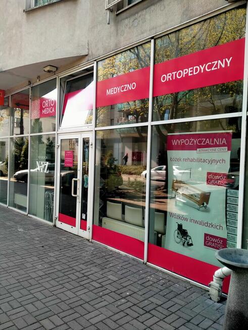 Wynajmę lokal handlowy Poznań ul. Morawskiego 1.