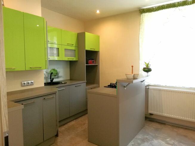 SPRZEDAM PRZESTRONNE 3-POKOJOWE 70,26 m kw.- WAŁBRZYCH -