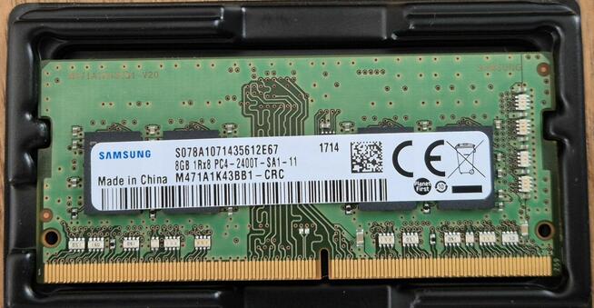 Pamięć RAM Samsung 8GB DDR4 2400MHz SO-DIMM M471A1K43BB1-CRC