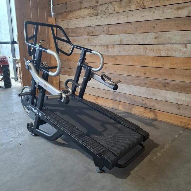 Okazyjnie nową profesjonalną bieżnię Stairmaster Hiitmill X