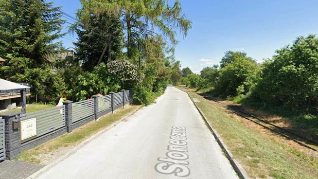 DUŻA DZIAŁKA 1361 m² Z DOMEM DO ROZBÓRKI – JĘDRZEJÓW, UL. SŁ