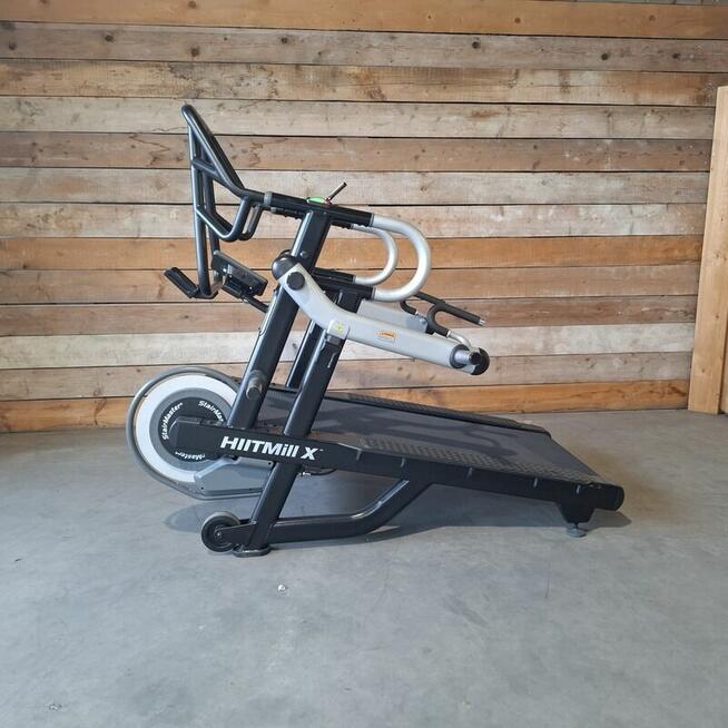 Okazyjnie nową profesjonalną bieżnię Stairmaster Hiitmill X