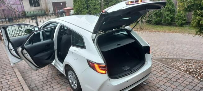 Toyota Corolla 49.5netto FV23%Kamera Cofania Multimedia Aktywny Tempomat Kier.wielof.