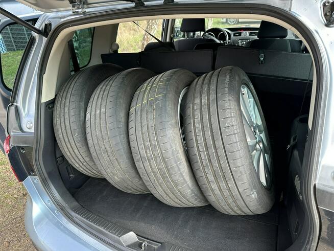 Mazda 5 Mocna benzyna, klimatronik,7 miejsc,parktronik,drugie koła,isofix, hak