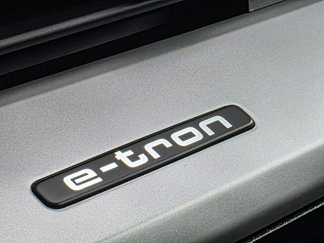 Audi Q4 e-tron serwis ASO, dodatkowy komplet kół