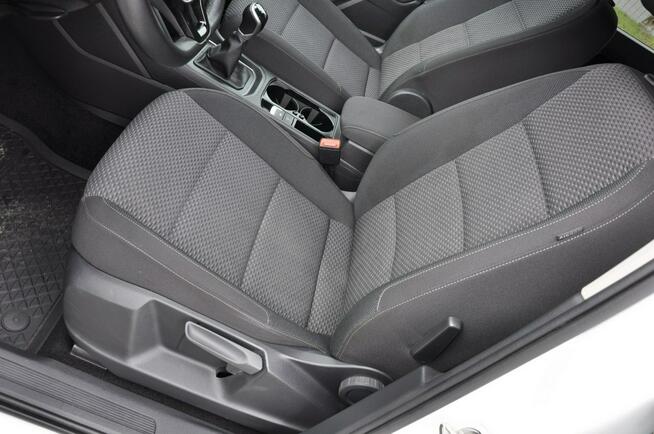 Volkswagen Touran 1.5TSI 150KM Comfortline Manual 6-G Kamera Czujniki Ledy Gwar. Dealer