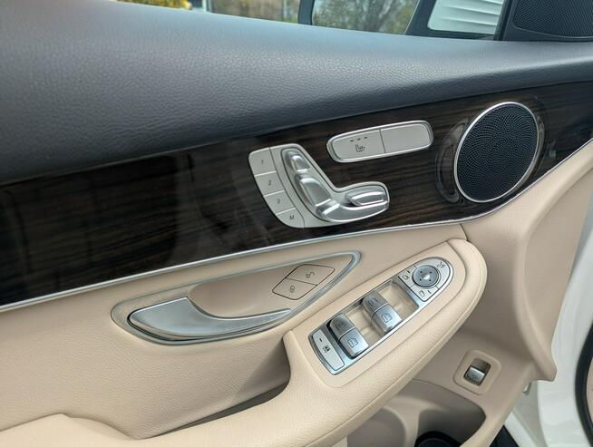 Mercedes GLC 300 9G-Tronic Exclusive-258 KM Automat-42 242 KM