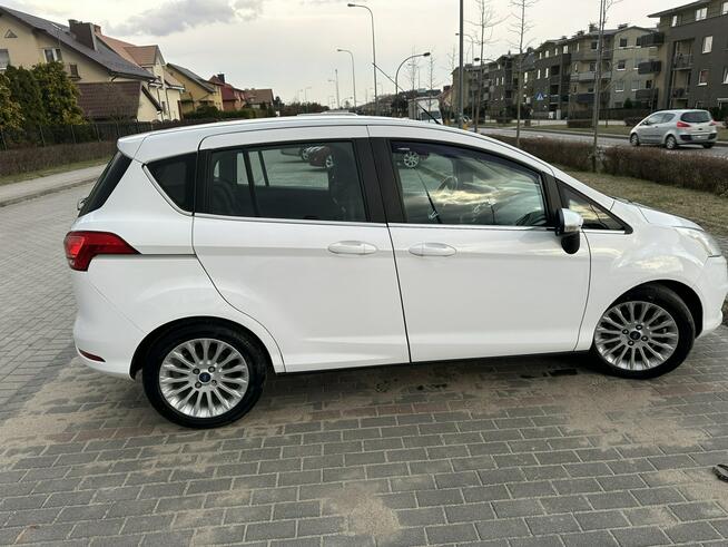 Ford B-Max Titanium, benz, klimatronik, czujniki, 8 airbag, a;ufelgi, hak, isofix