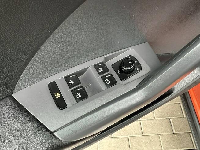 Volkswagen T-Cross SalonPL FullLED Czujniki Asystent Grzane fotele Tempomat Alu GWARANCJA