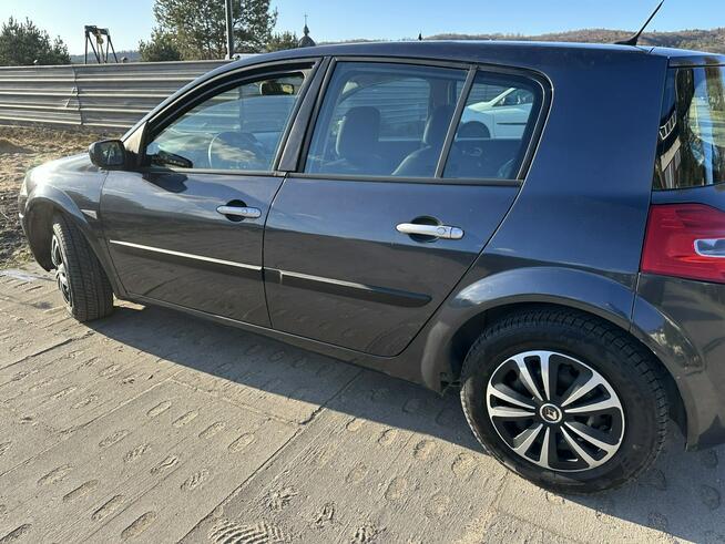 Renault Megane Benzyna/Klimatronik/Tempomat/8 airbag/Radio z ekranem/Drugie opony