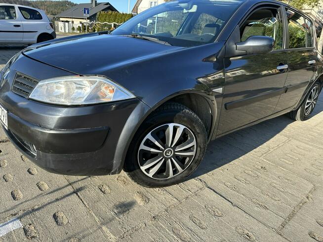 Renault Megane Benzyna/Klimatronik/Tempomat/8 airbag/Radio z ekranem/Drugie opony