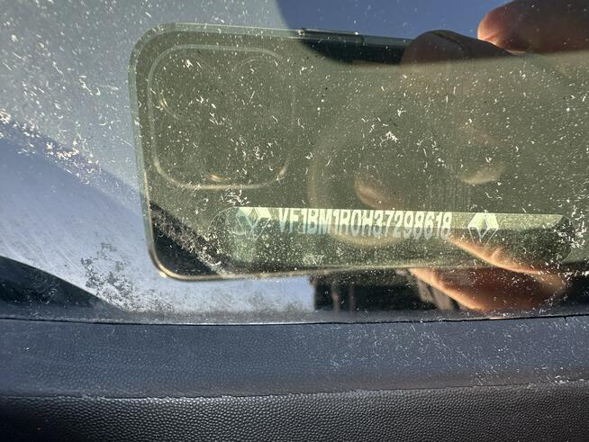 Renault Megane Benzyna/Klimatronik/Tempomat/8 airbag/Radio z ekranem/Drugie opony