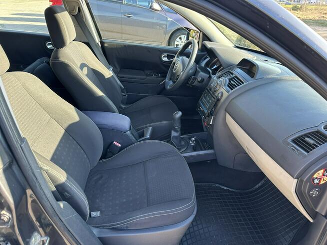 Renault Megane Benzyna/Klimatronik/Tempomat/8 airbag/Radio z ekranem/Drugie opony