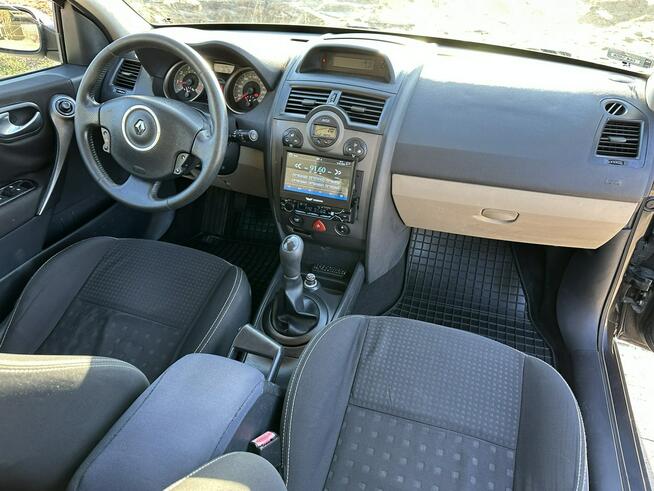 Renault Megane Benzyna/Klimatronik/Tempomat/8 airbag/Radio z ekranem/Drugie opony