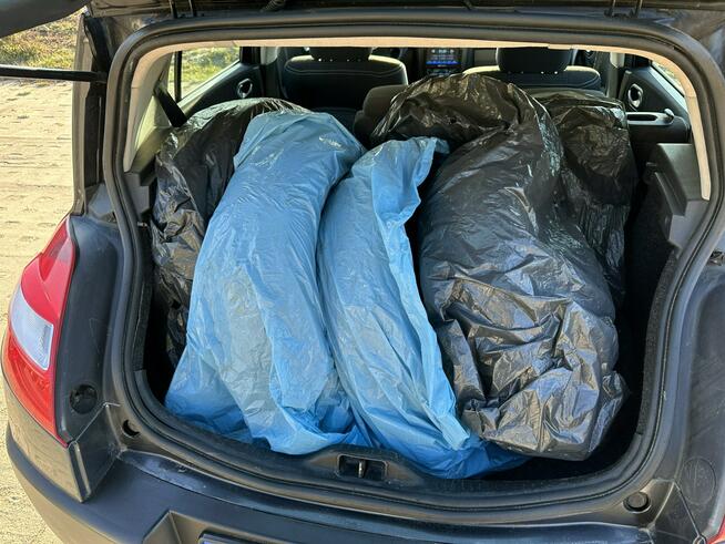 Renault Megane Benzyna/Klimatronik/Tempomat/8 airbag/Radio z ekranem/Drugie opony