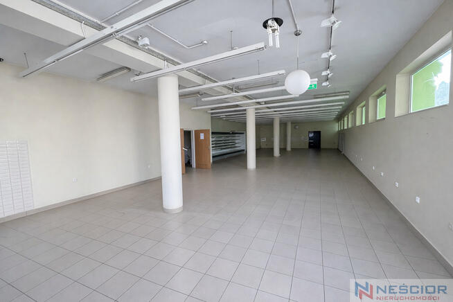Budynek usługowy z potencjałem Mokobody 746m2