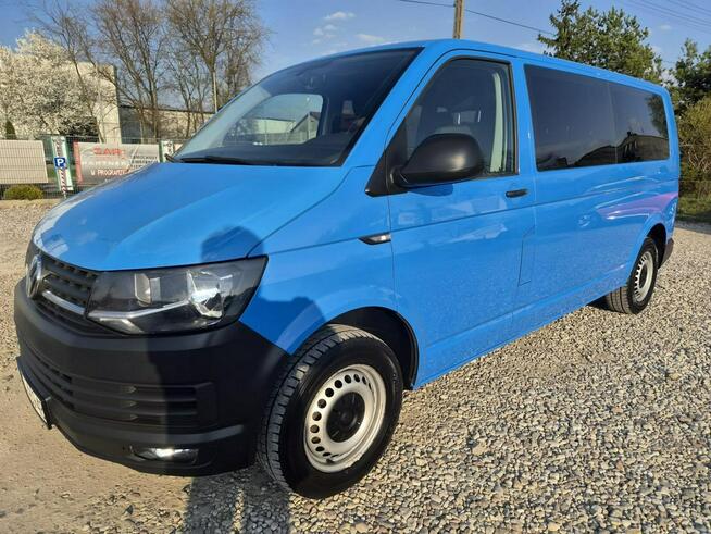 Volkswagen Transporter T6 długi osobowy