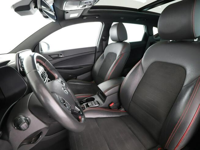 Hyundai Tucson 4WD N-Line Automat Panorama Navi Czujniki parkowania Klimatyzacja Podg