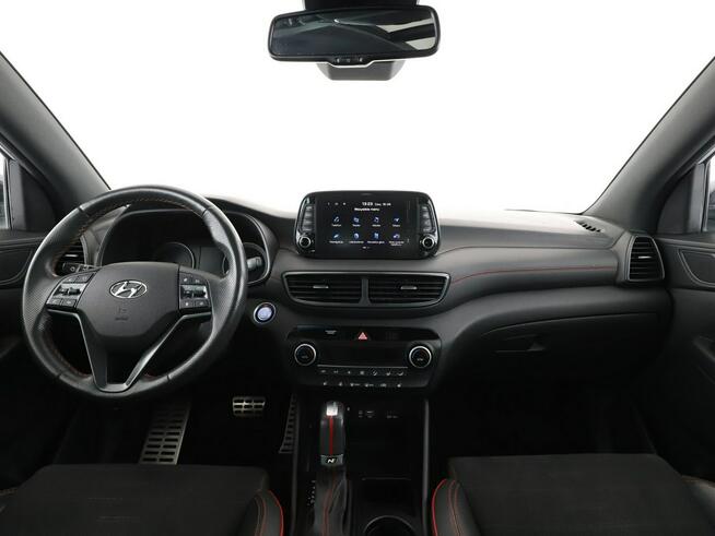 Hyundai Tucson 4WD N-Line Automat Panorama Navi Czujniki parkowania Klimatyzacja Podg