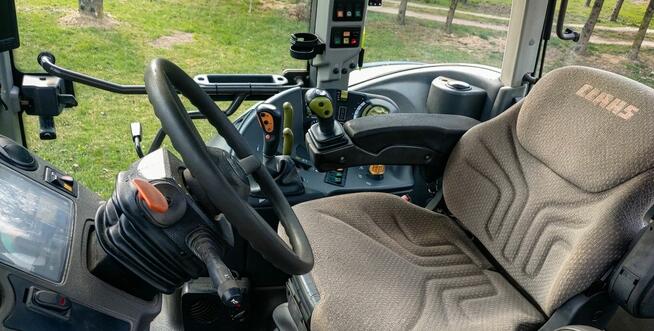 Ciągnik rolniczy Claas Ares 697 ATZ + ładowacz Quicke Q65 +