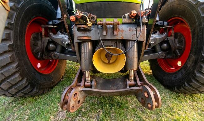 Ciągnik rolniczy Claas Ares 697 ATZ + ładowacz Quicke Q65 +