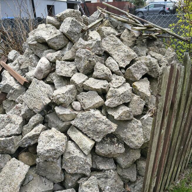 Gruz i pozostałości cegiel