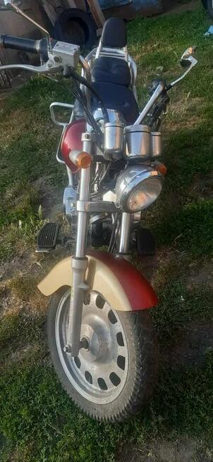Motocylk 150cc chopper, wektor