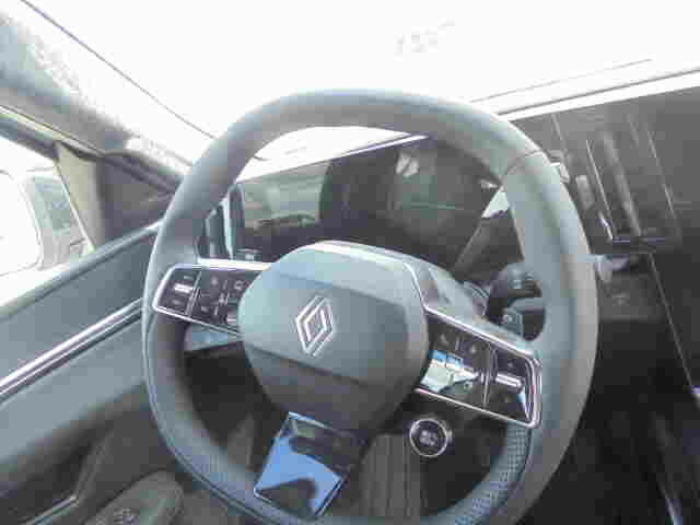 RENAULT Scénic V E-Tech EV 220 HG509