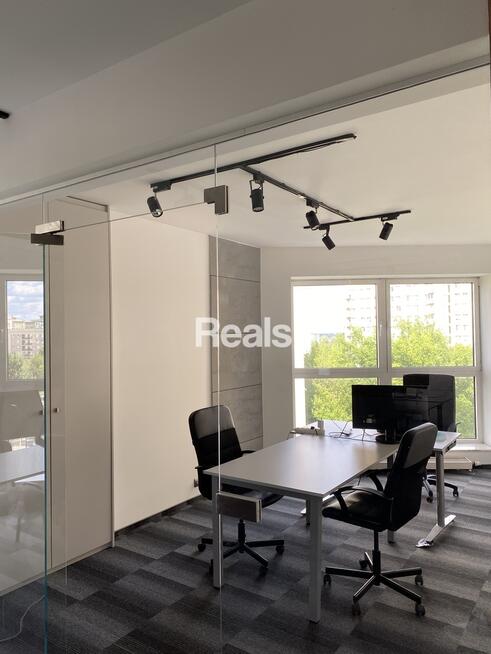 Trzy pokoje przy Metrze Wilanowska!