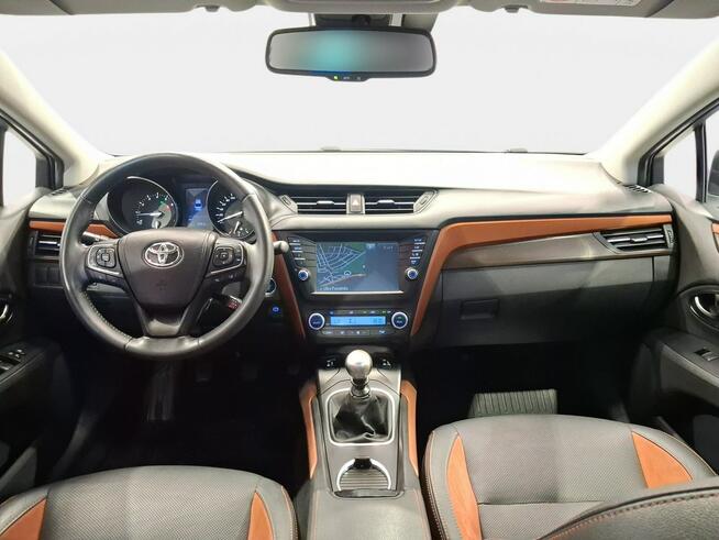 Toyota Avensis Limousine 1.8 147KM M6 2016 r., salon PL, NAVI, kamera cofania