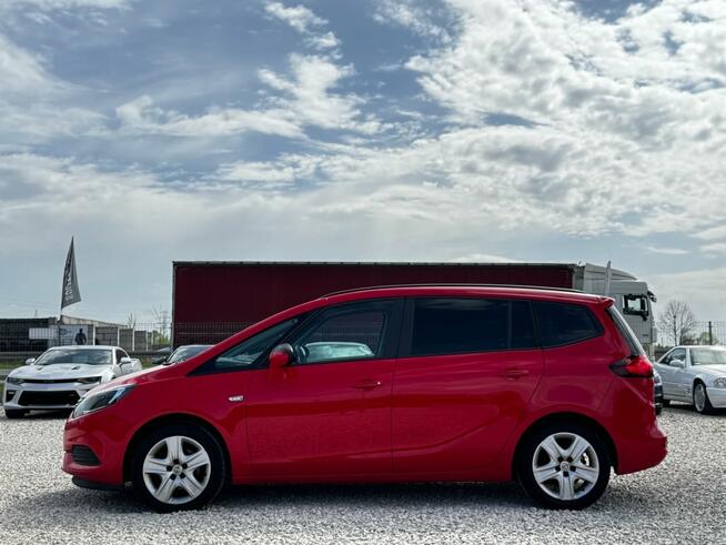 Opel Zafira, 2017