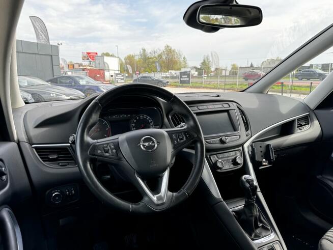 Opel Zafira, 2017