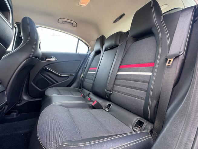 Mercedes A180, 2015