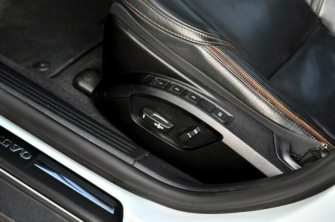 Volvo V40 Cross Country D2 Cross Country Radar Led Xenon Skóra Kamera Panorama Navi Parktronik