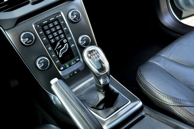 Volvo V40 Cross Country D2 Cross Country Radar Led Xenon Skóra Kamera Panorama Navi Parktronik