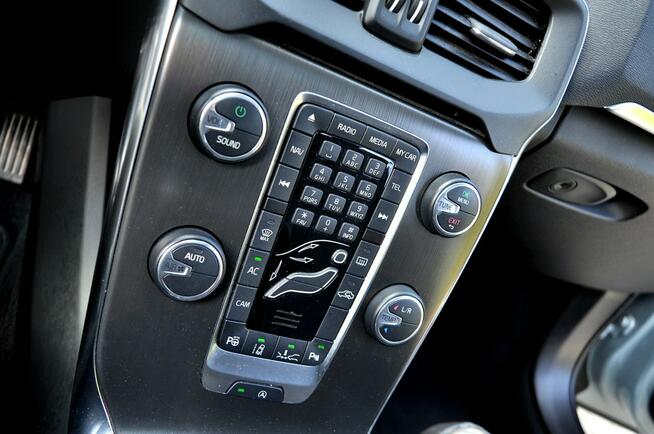 Volvo V40 Cross Country D2 Cross Country Radar Led Xenon Skóra Kamera Panorama Navi Parktronik