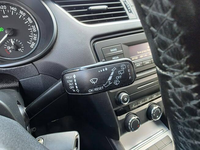 Škoda Octavia 1.6 TDI 105 KM, Klimatyzacja, Grzane Fotele, Isofix, Komputer, Relingi