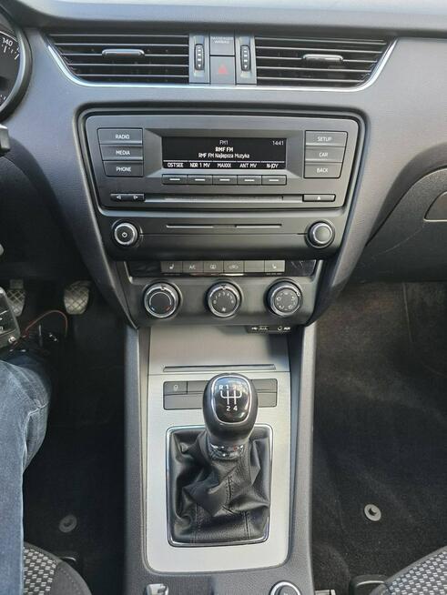 Škoda Octavia 1.6 TDI 105 KM, Klimatyzacja, Grzane Fotele, Isofix, Komputer, Relingi