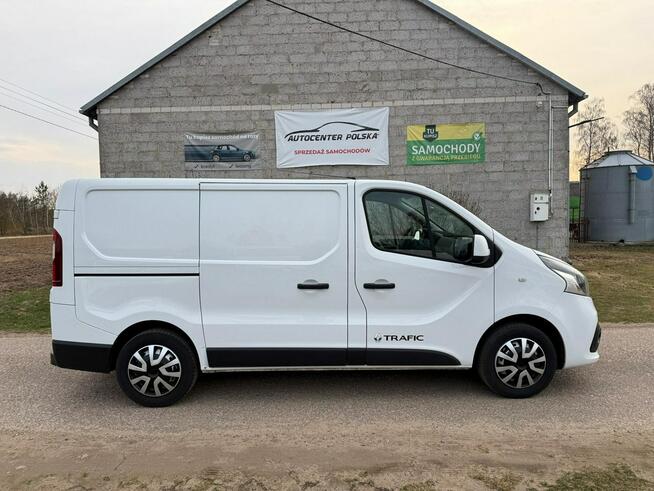 Renault Trafic III 1.6 dCi 90KM podwójne boczne drzwi Webasto