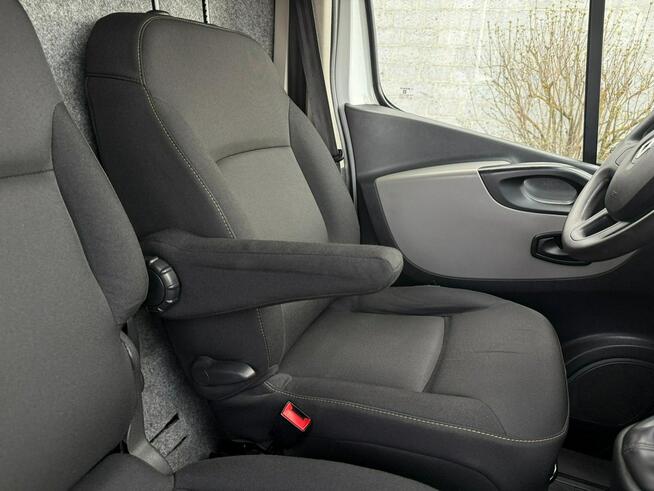 Renault Trafic III 1.6 dCi 90KM podwójne boczne drzwi Webasto