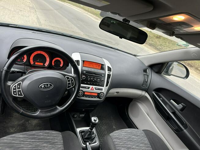 Kia Cee'd Klimatronik, 8 airbag, alufelgi, nowe hamulce, isofix, drugie koła